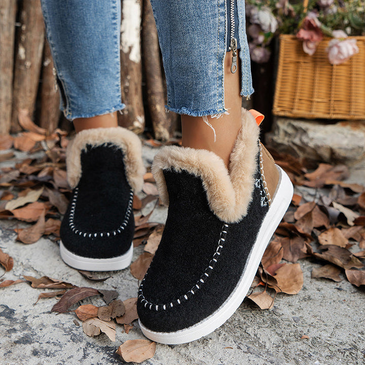 Sara – Your Winter Slip-On Essential for Soft Steps